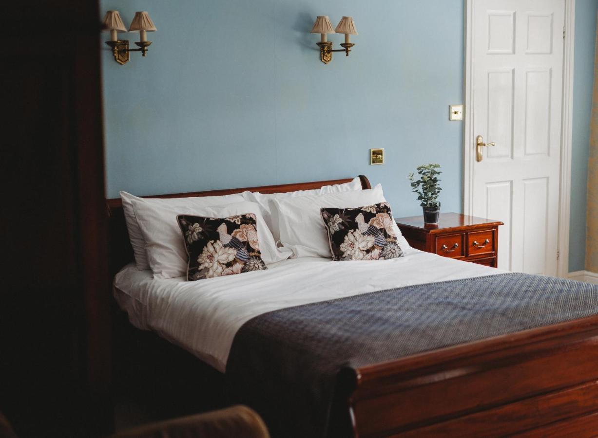 Inn The Crown Roecliffe