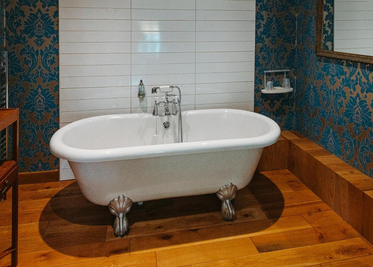The Crown Roecliffe 4* Harrogate