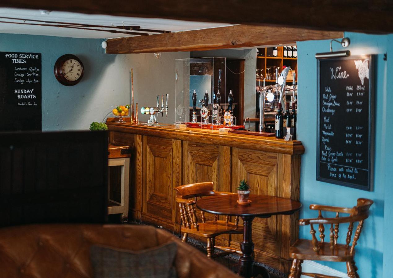 Inn The Crown Roecliffe 4*