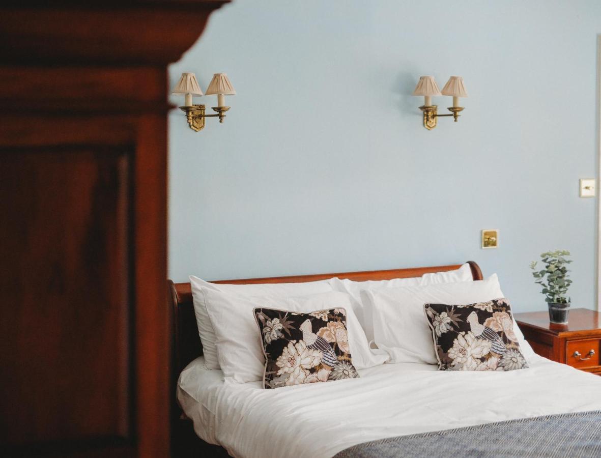Inn The Crown Roecliffe Harrogate