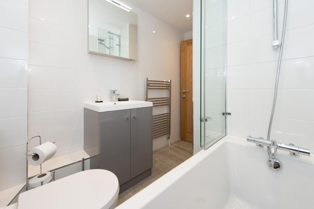 The Mews, York Place By Serviced Apartment *