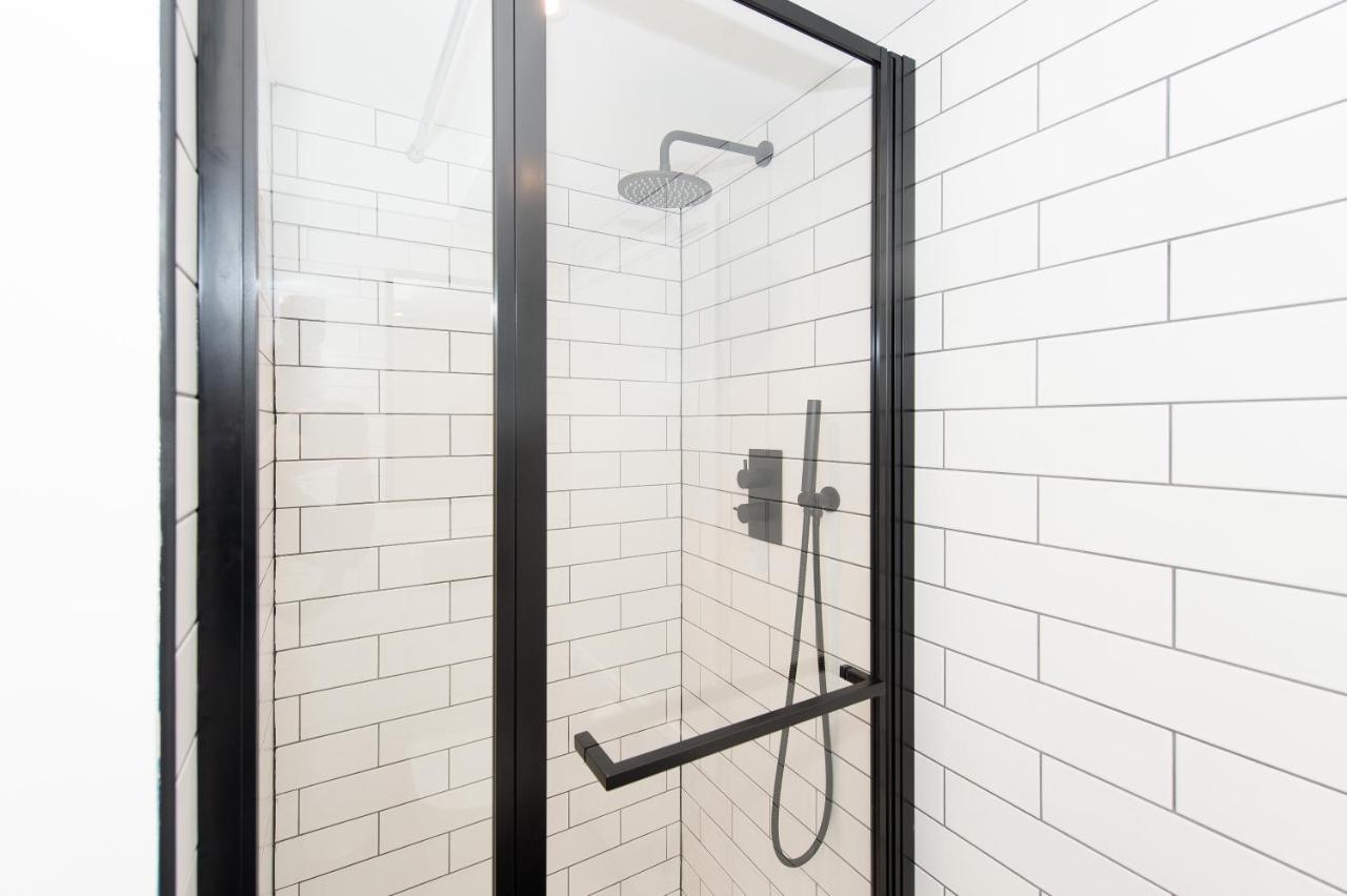 Cheltenham By Serviced * Harrogate