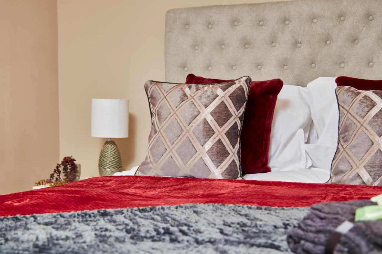 The Stunning Abode - Sleeps 6 Apartment *