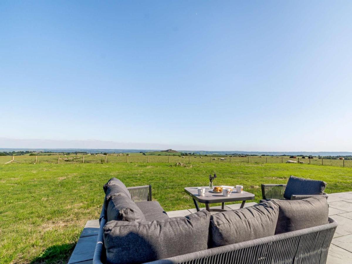 2-bed Modern - Outstanding Country Views * Harrogate