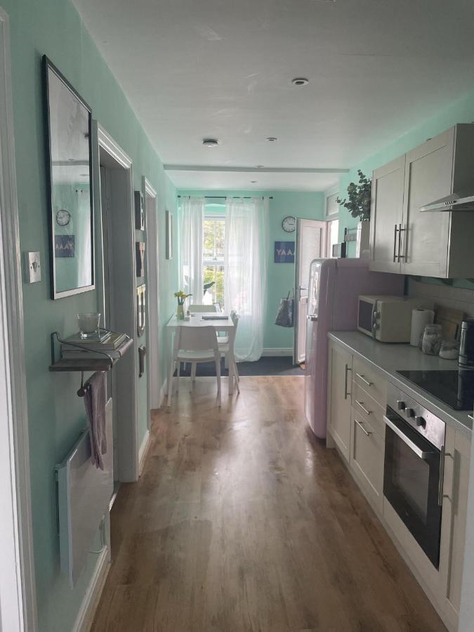 Lovely 2-bed Flat In Summerbridge *