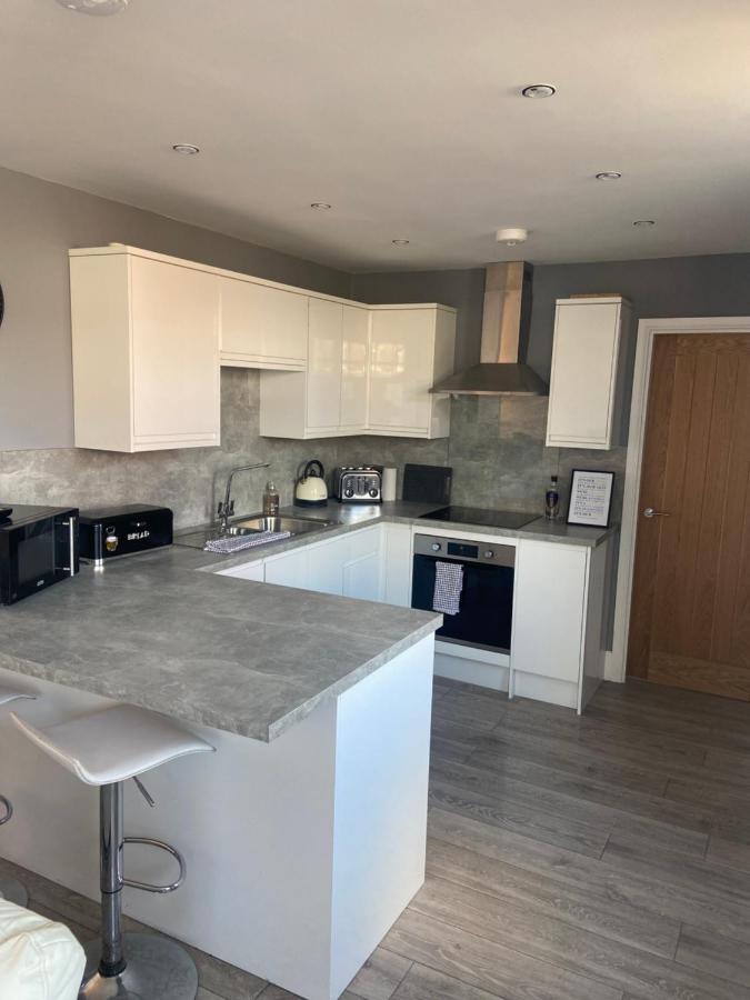 Apartment Spacious One Bedroom Ground Floor