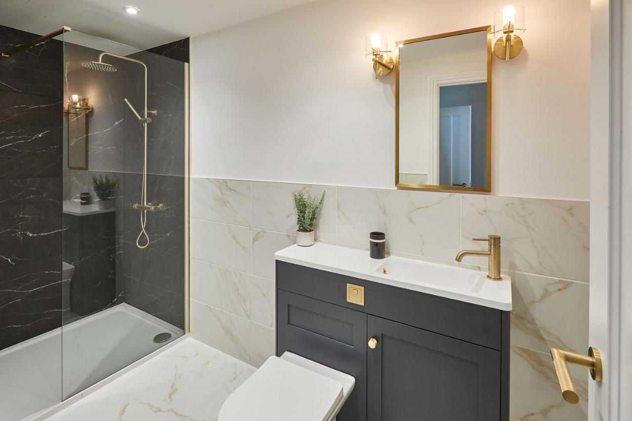 Host & - Parkside Holiday home *