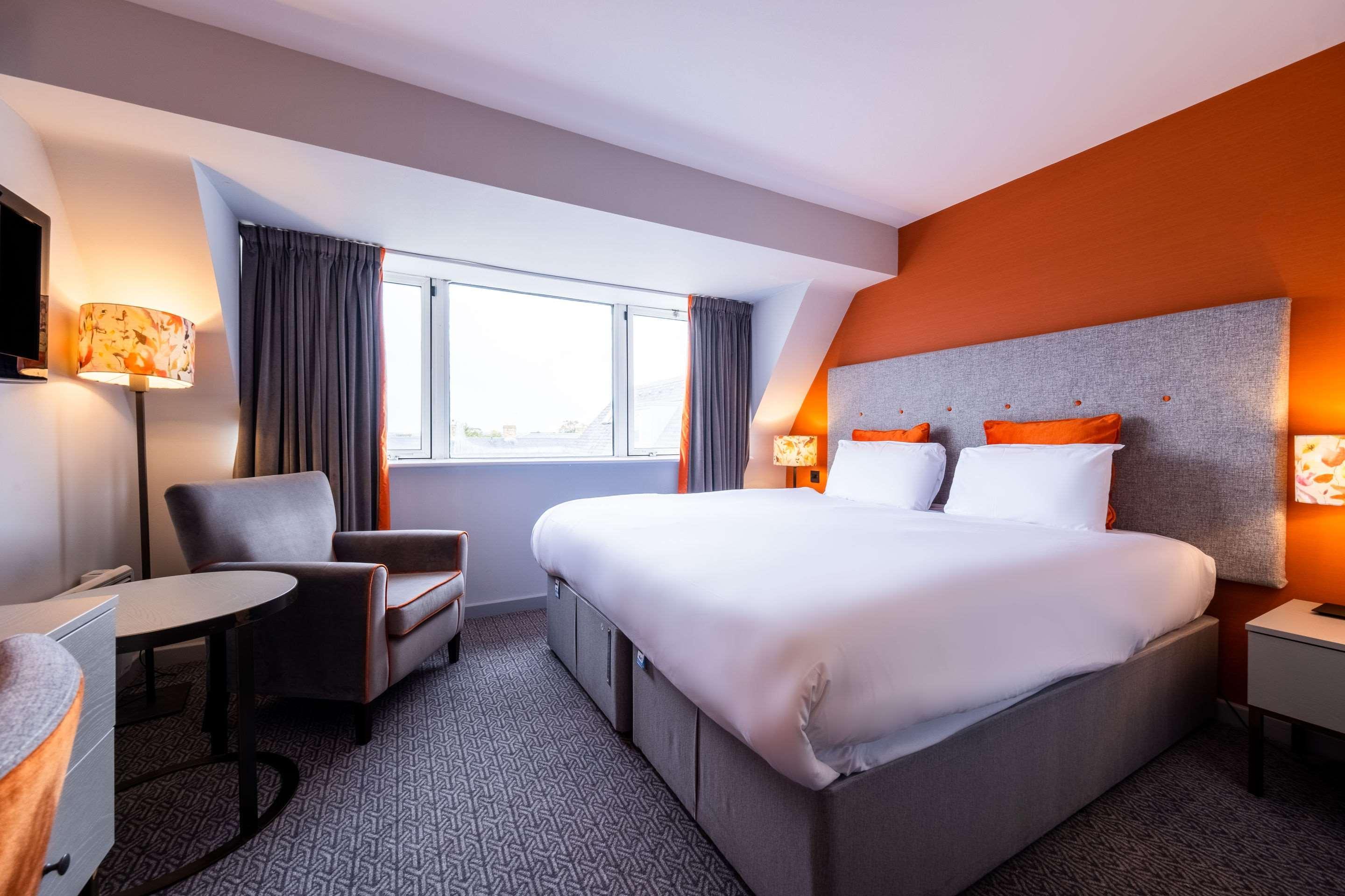 Hotel Cedar Court 4*
