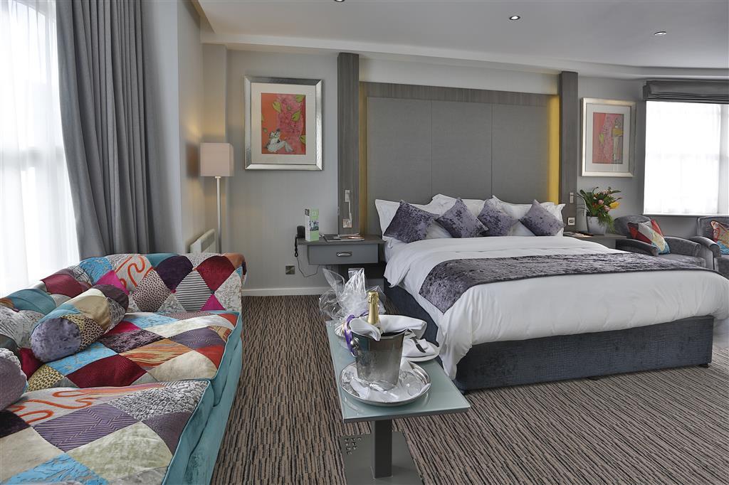 Cedar Court 4*