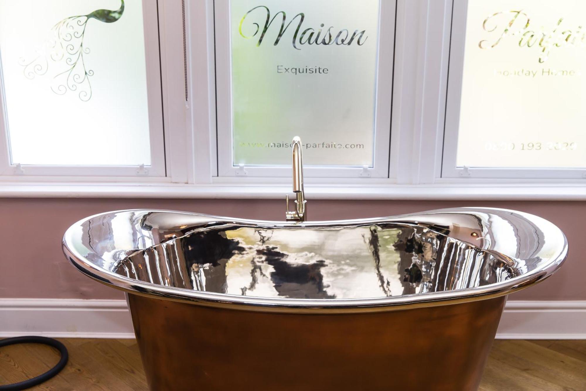 Dragon By Maison Parfaite - Luxury & - * Harrogate