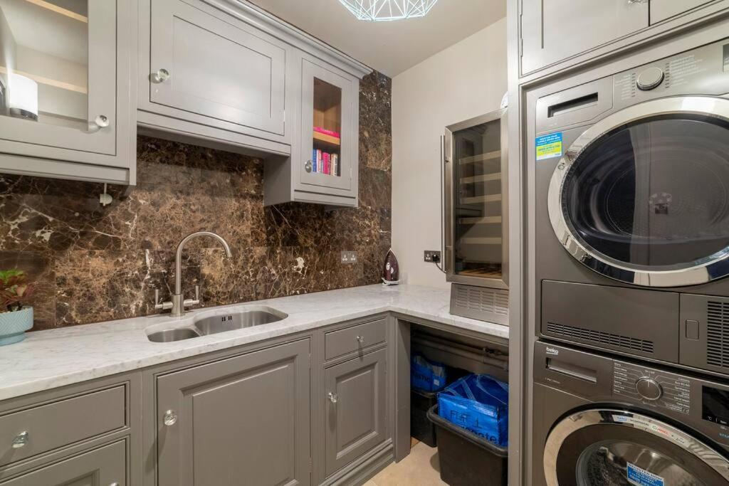 Westcourt By Rmg Apartment