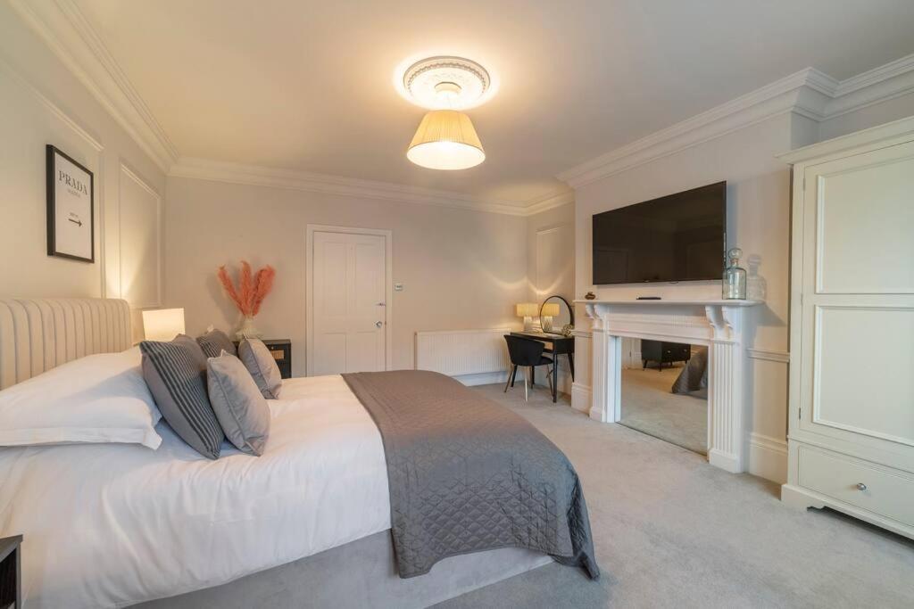 Apartment Westcourt By Rmg *