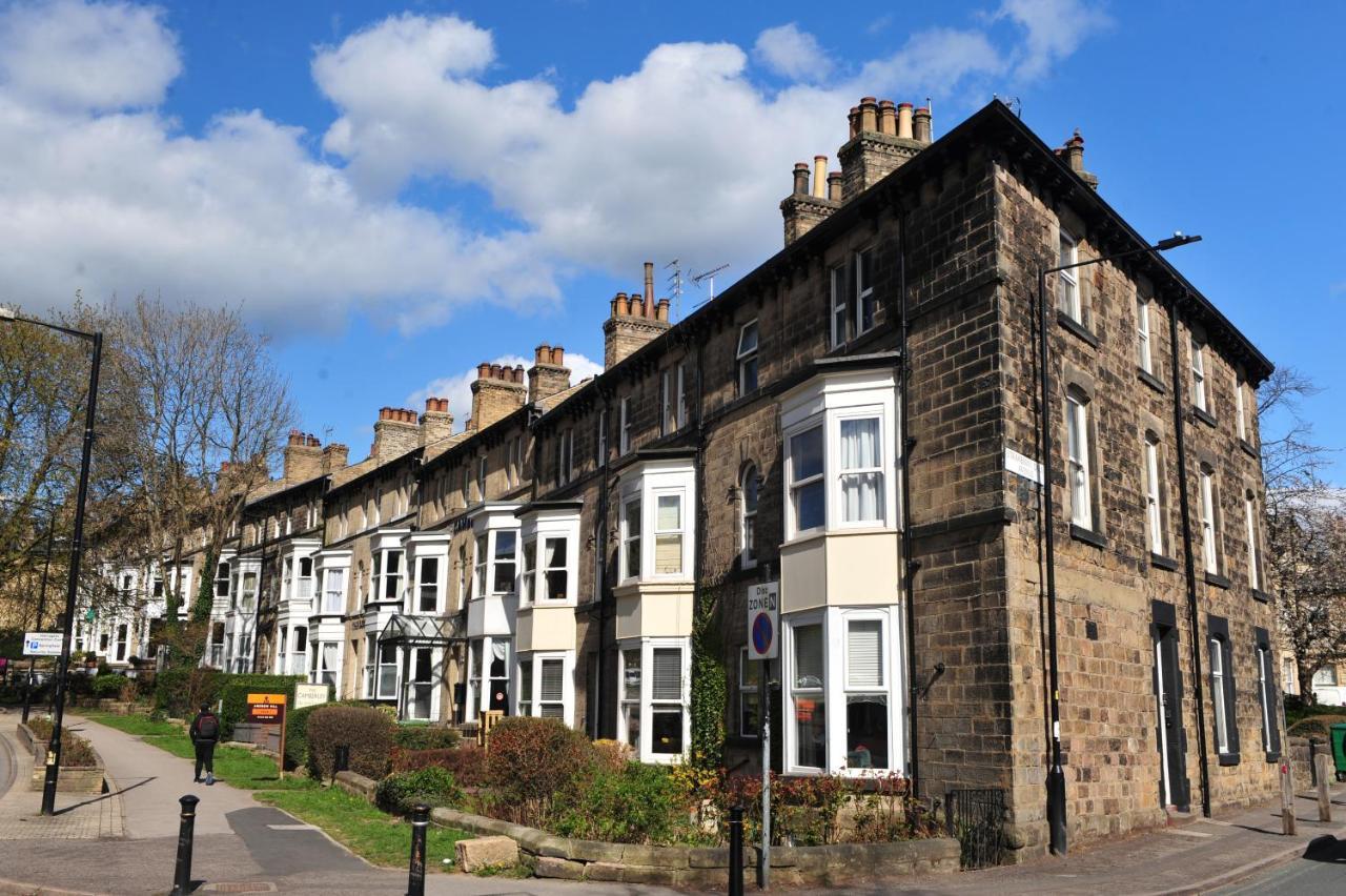 Apartment Holiday - Convention View 2 - Private Parking Harrogate