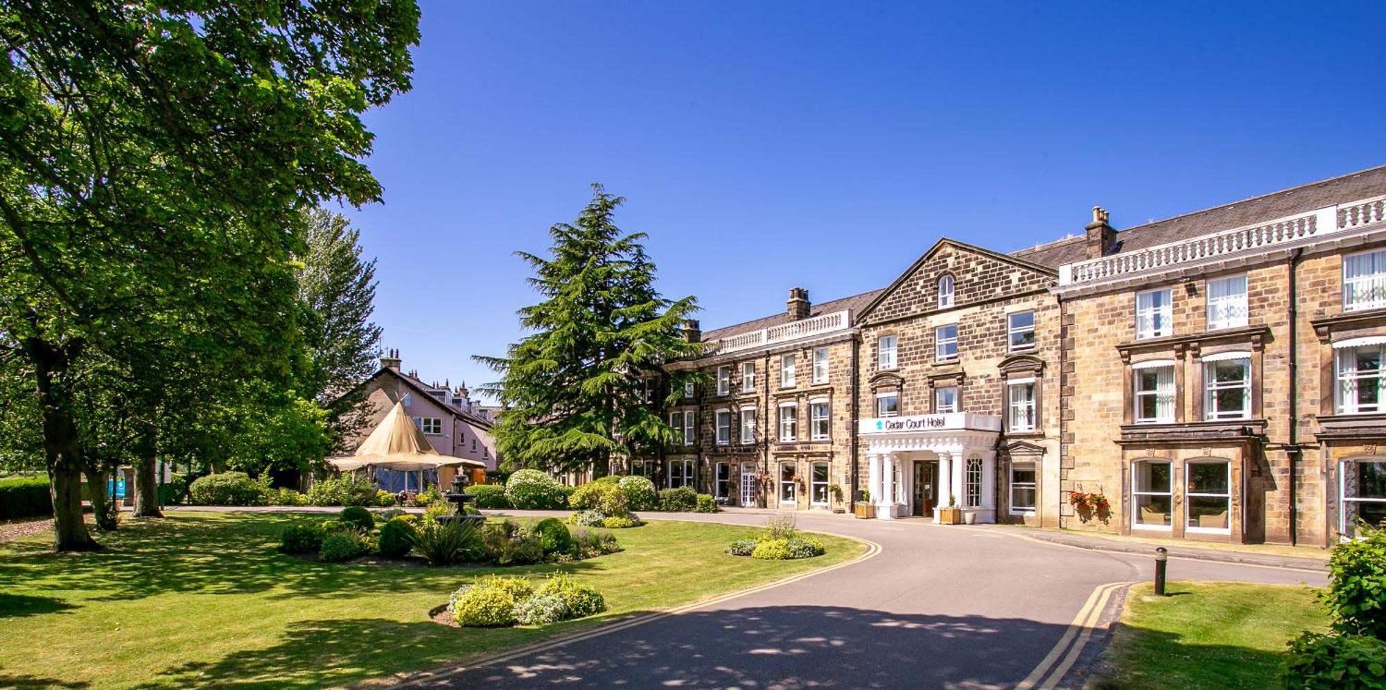 Hotel Cedar Court 4*