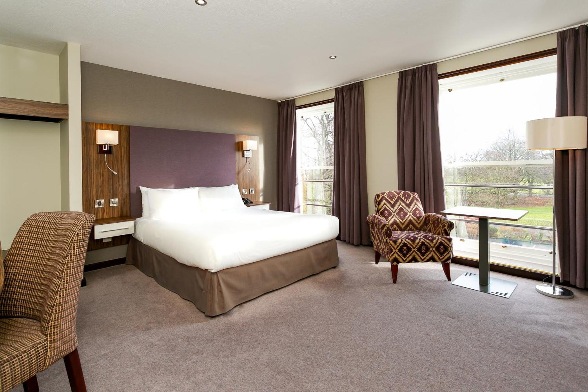 Cedar Court Hotel 4*