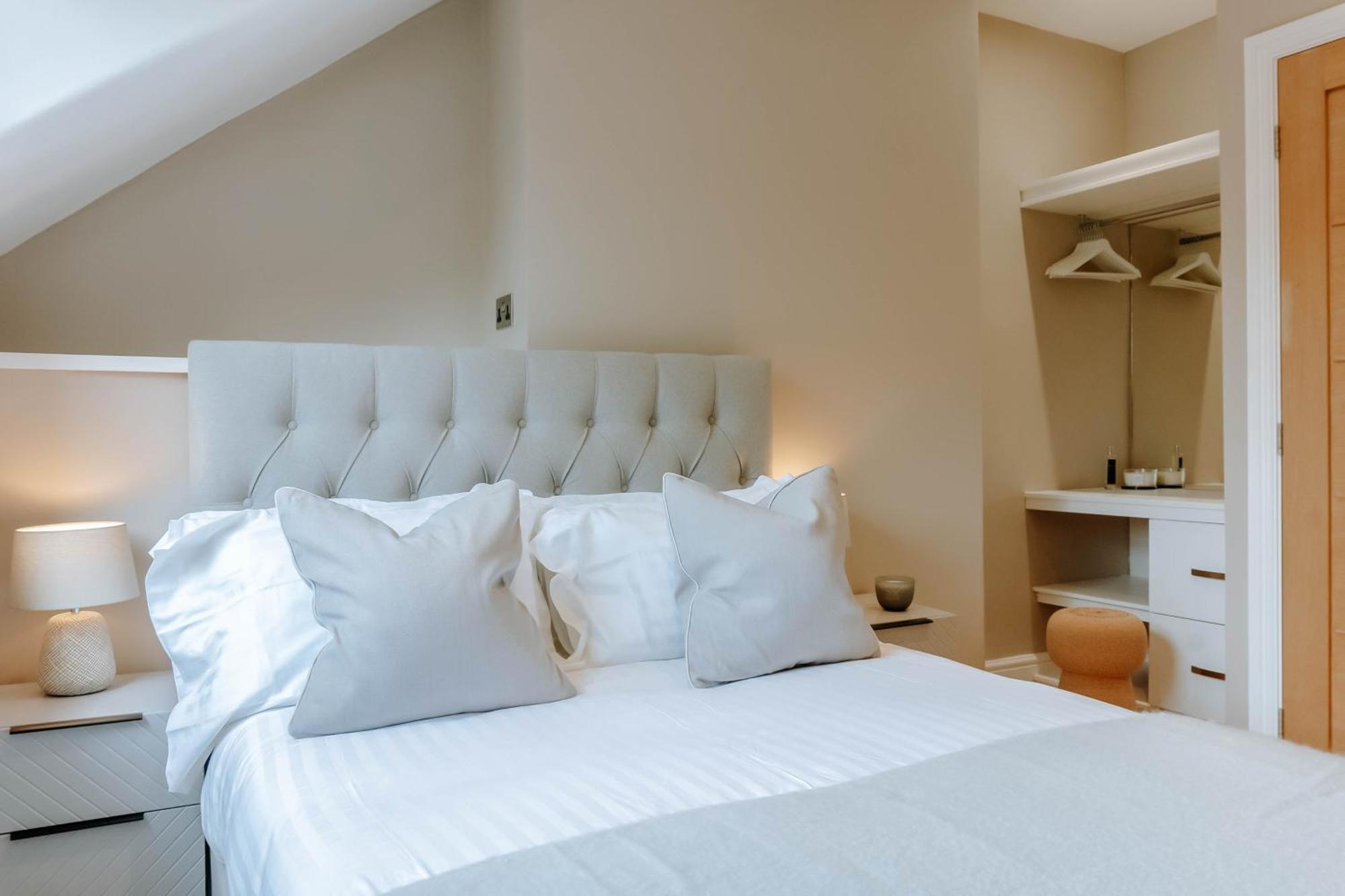 Apartment Spring Grove - *