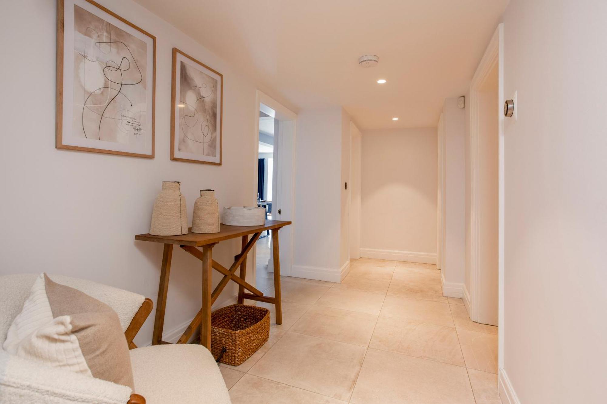 Apartment Kist Accommodates - The Stray Nook