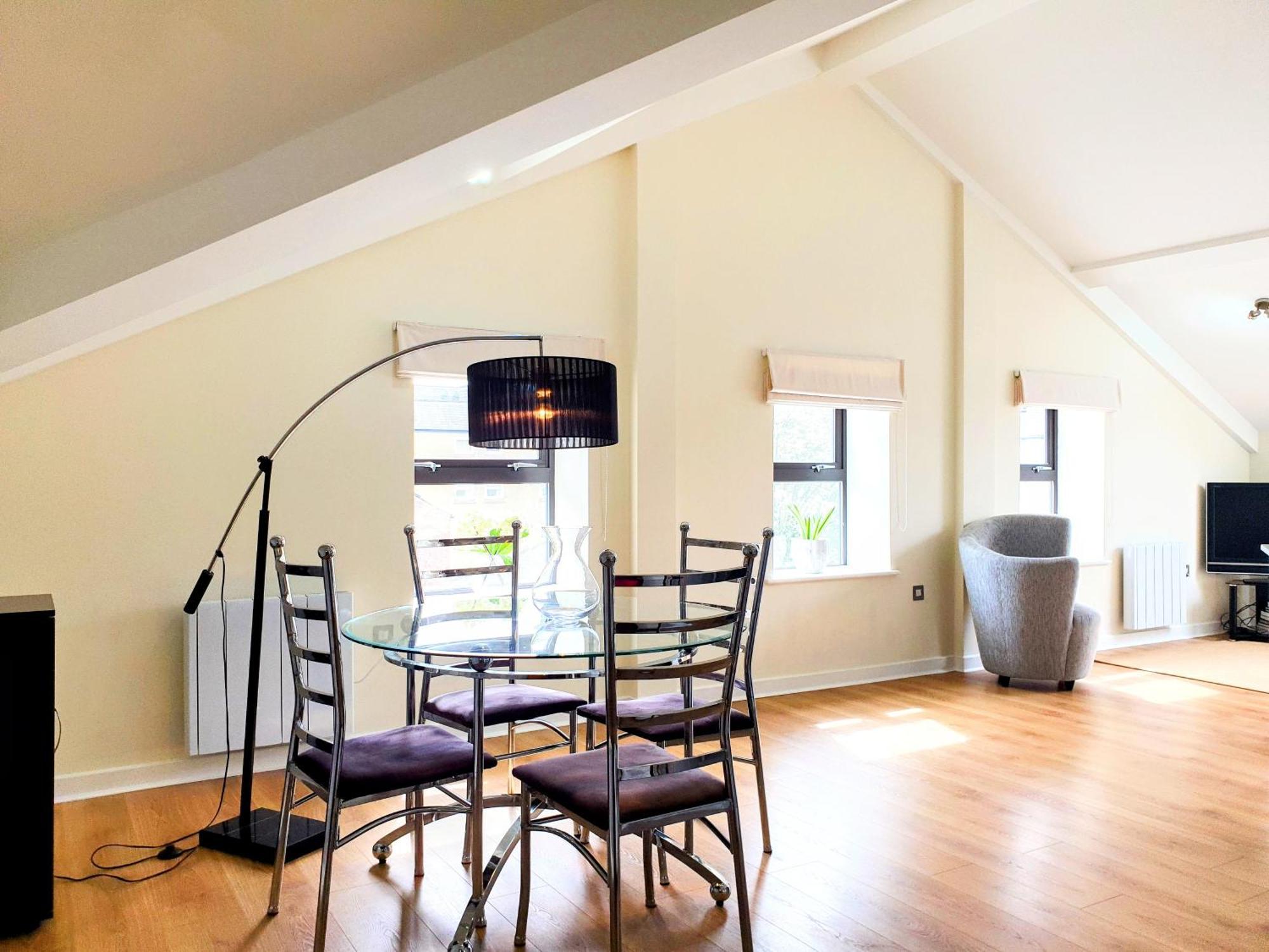 The Penthouse At Regent House Light And Airy Floor With Lift Access 1 Bedroom En-suite Luxury Ultra Location Apartment