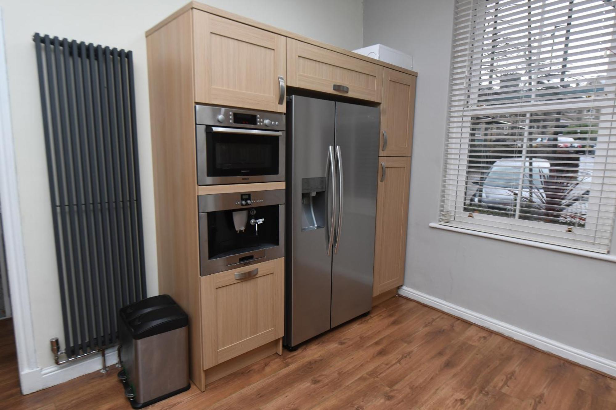 Holiday - Convention View 2 - Private Parking Apartment *