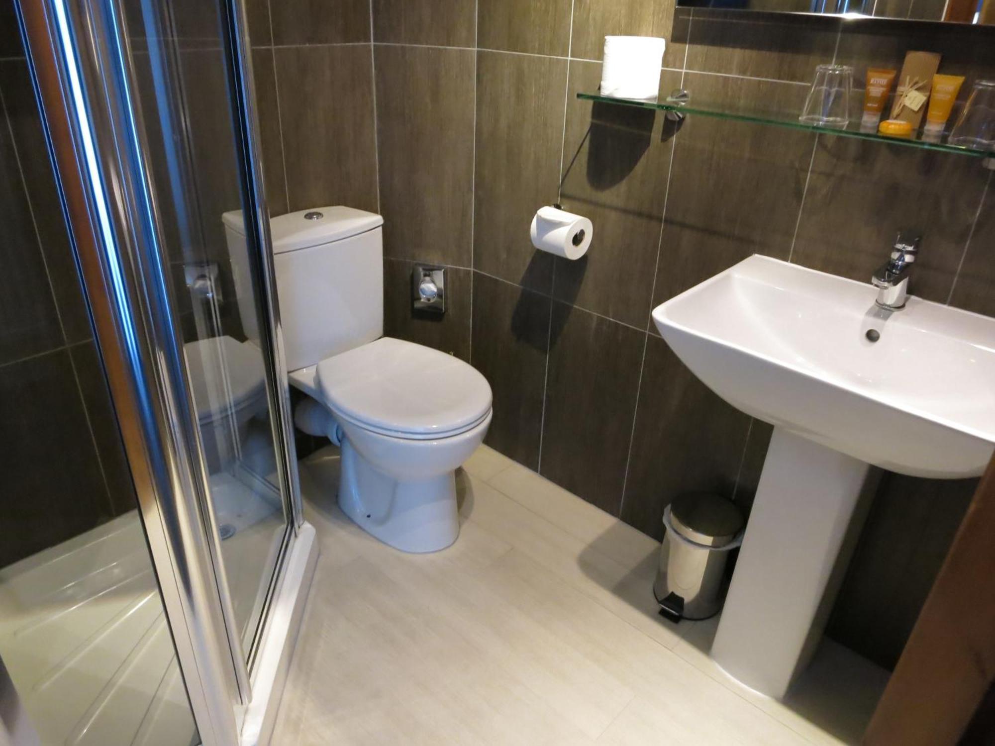 The Studley 4*
