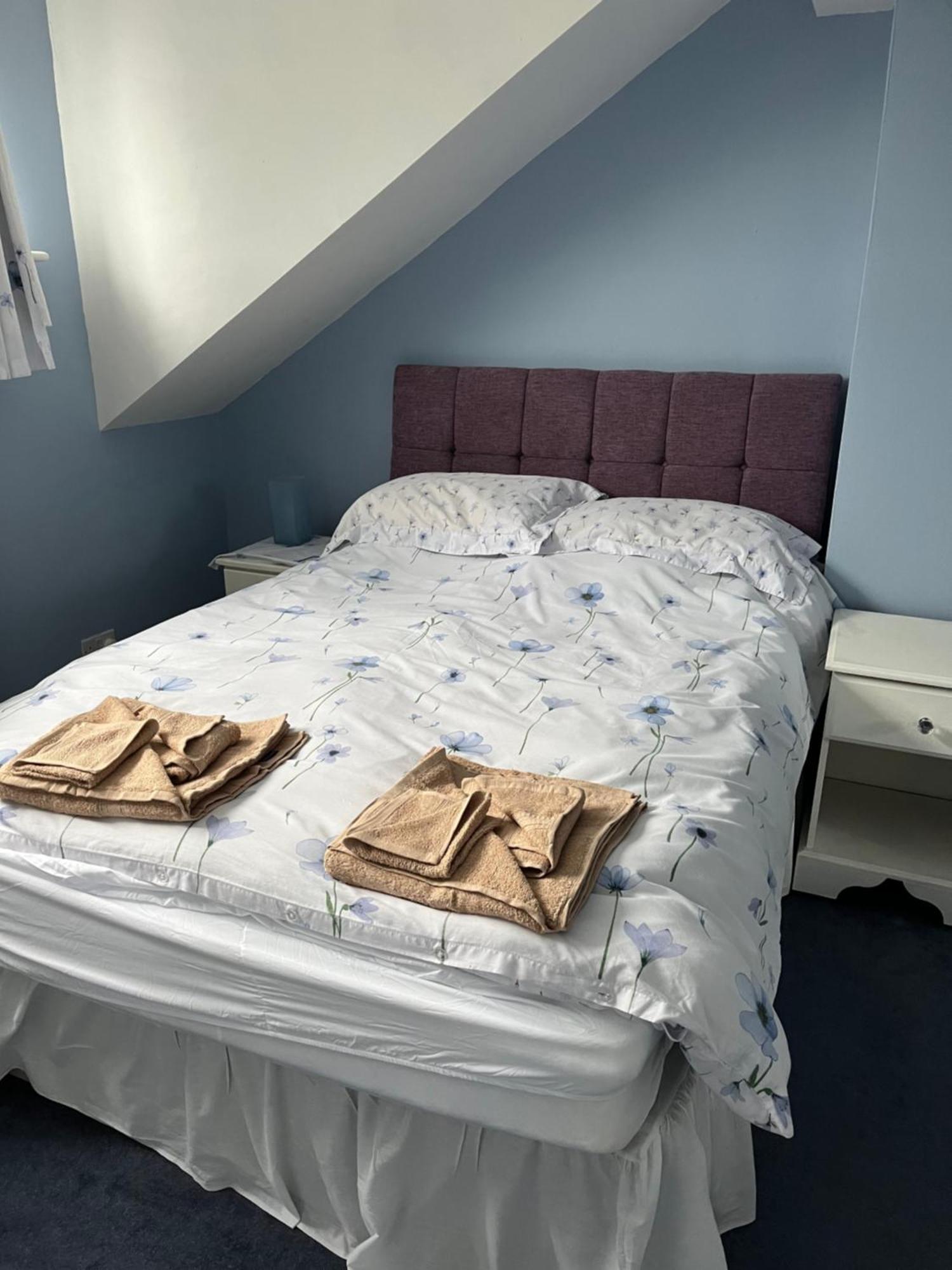 Second Floor Double En-suite *