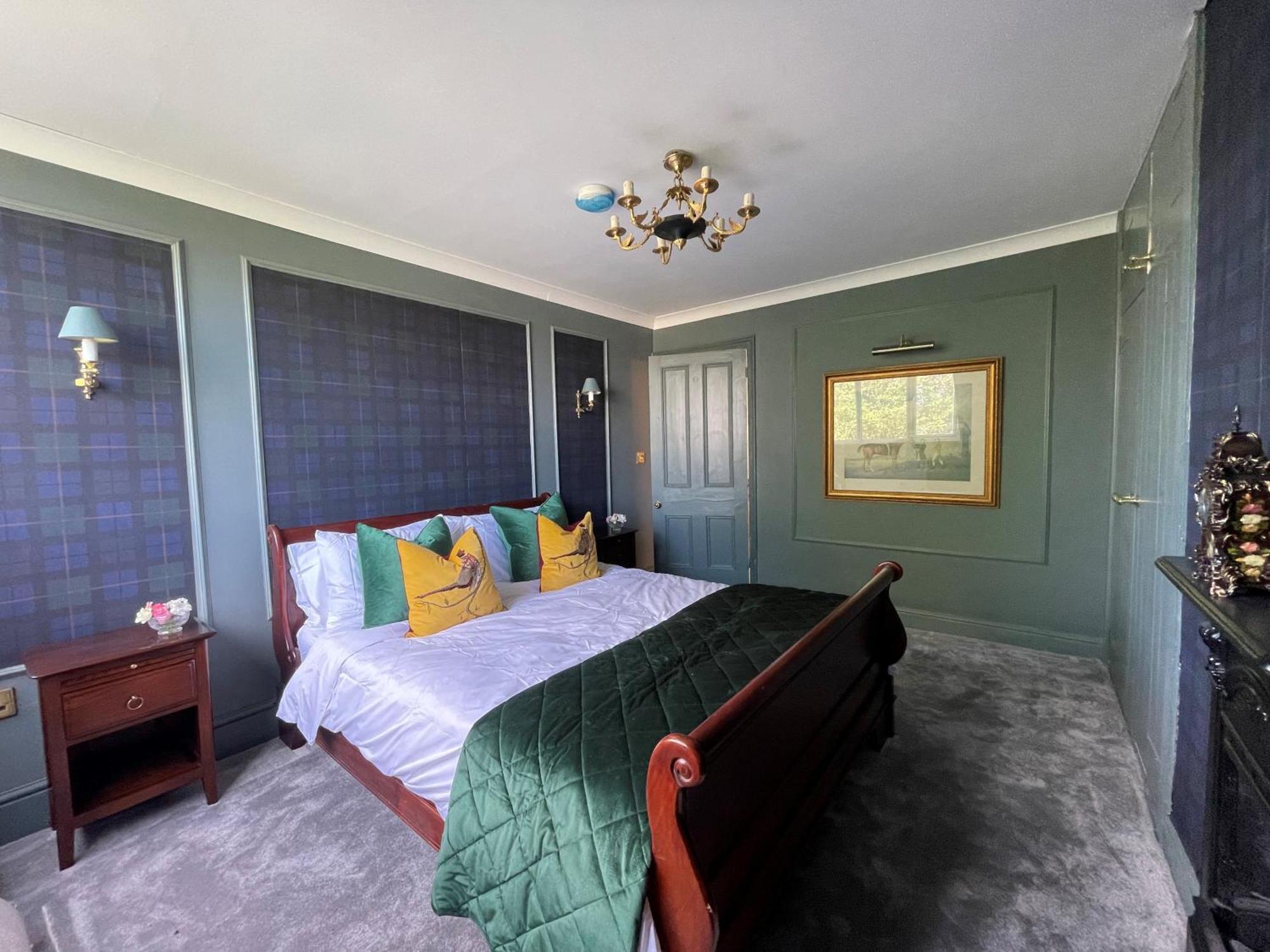 Pheasant's Hollow Apartment
