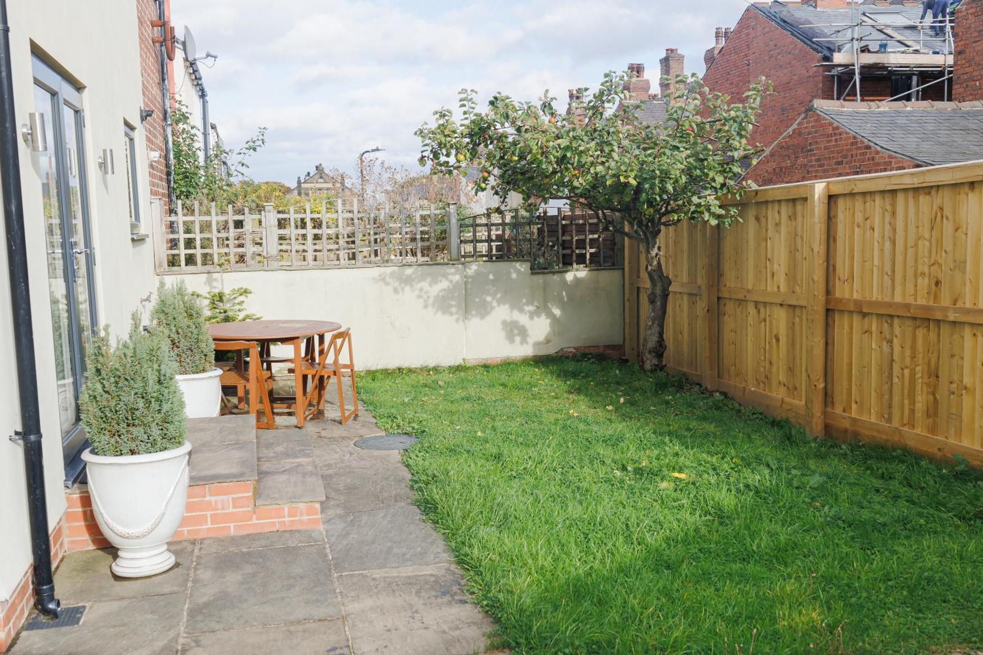 Holiday home Apple Tree Corner - *