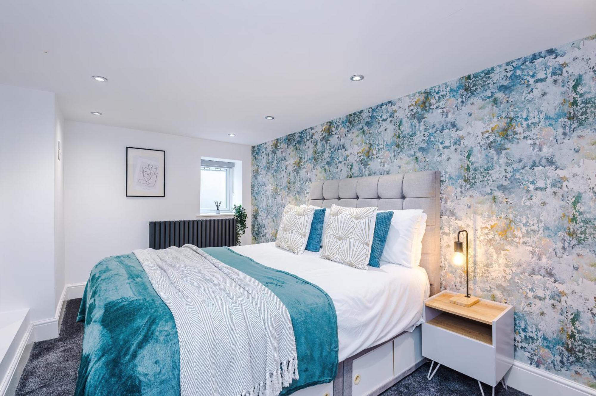 Apartment Stylish Boutique Flat In Harrogate - Sleeps 16 Harrogate