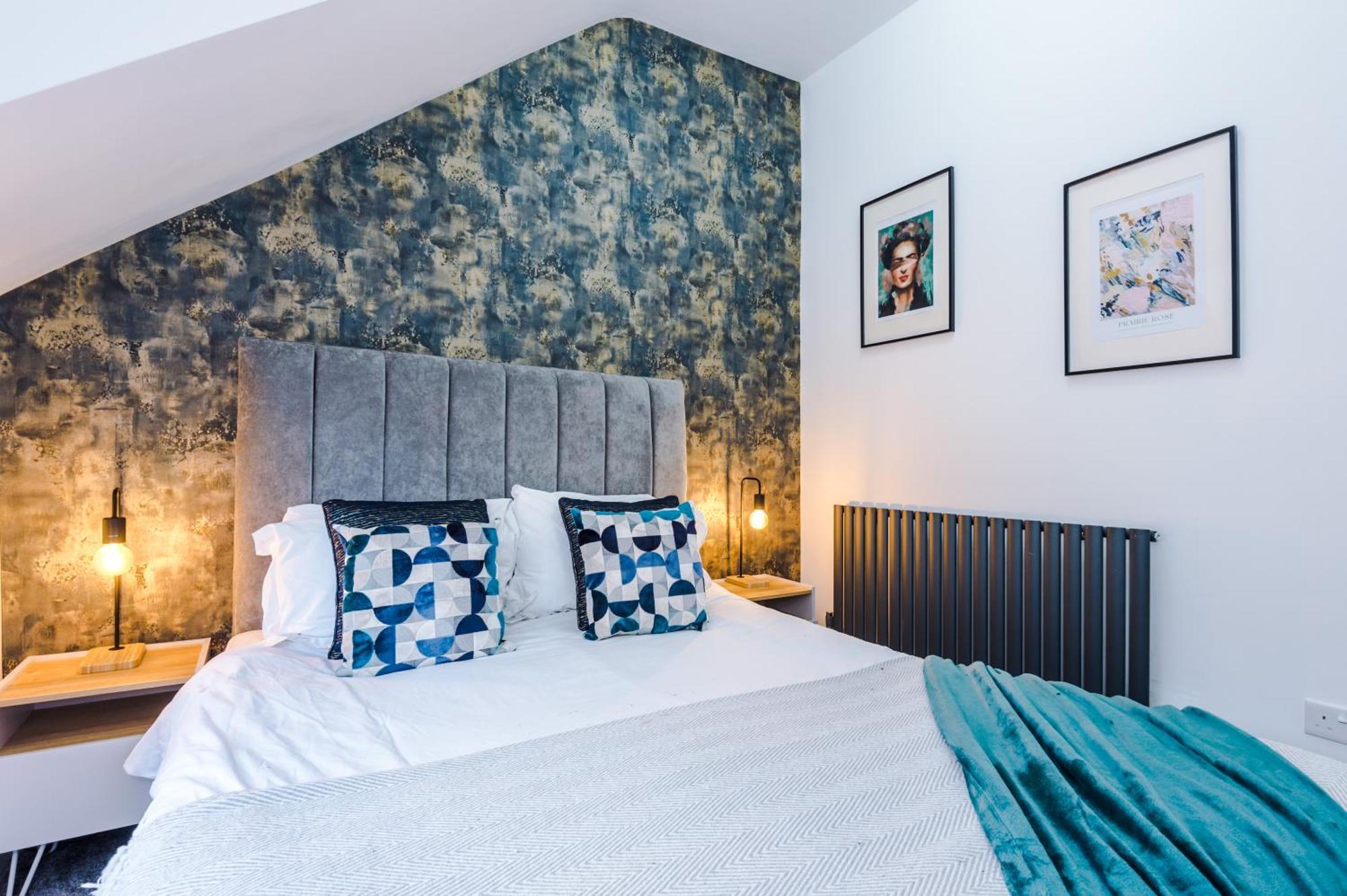 Apartment Stylish Boutique Flat In Harrogate - Sleeps 16 *