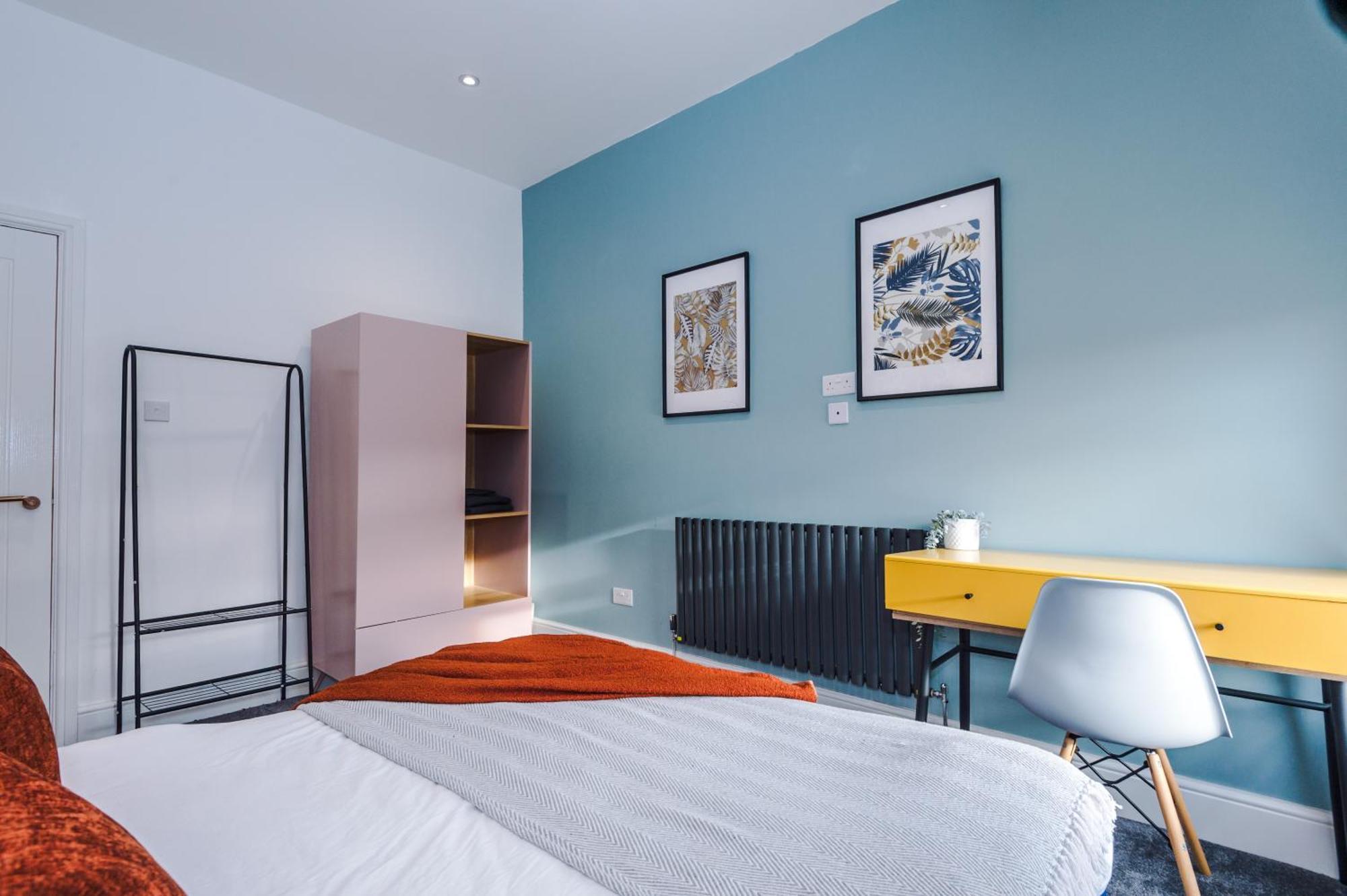 Apartment Stylish Boutique Flat In Harrogate - Sleeps 16 *
