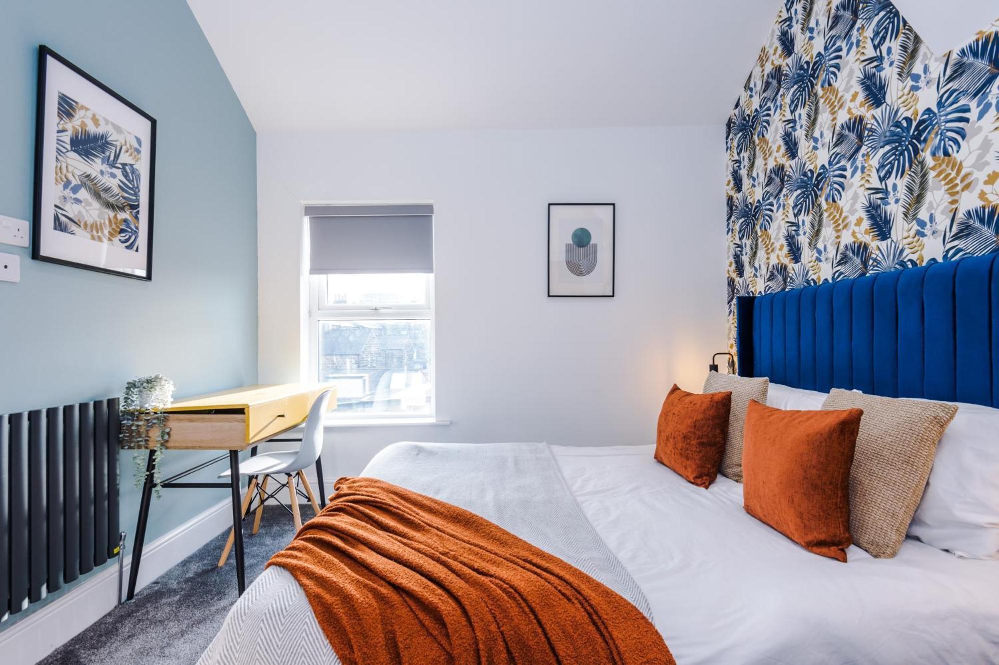 Apartment Stylish Boutique Flat In Harrogate - Sleeps 16