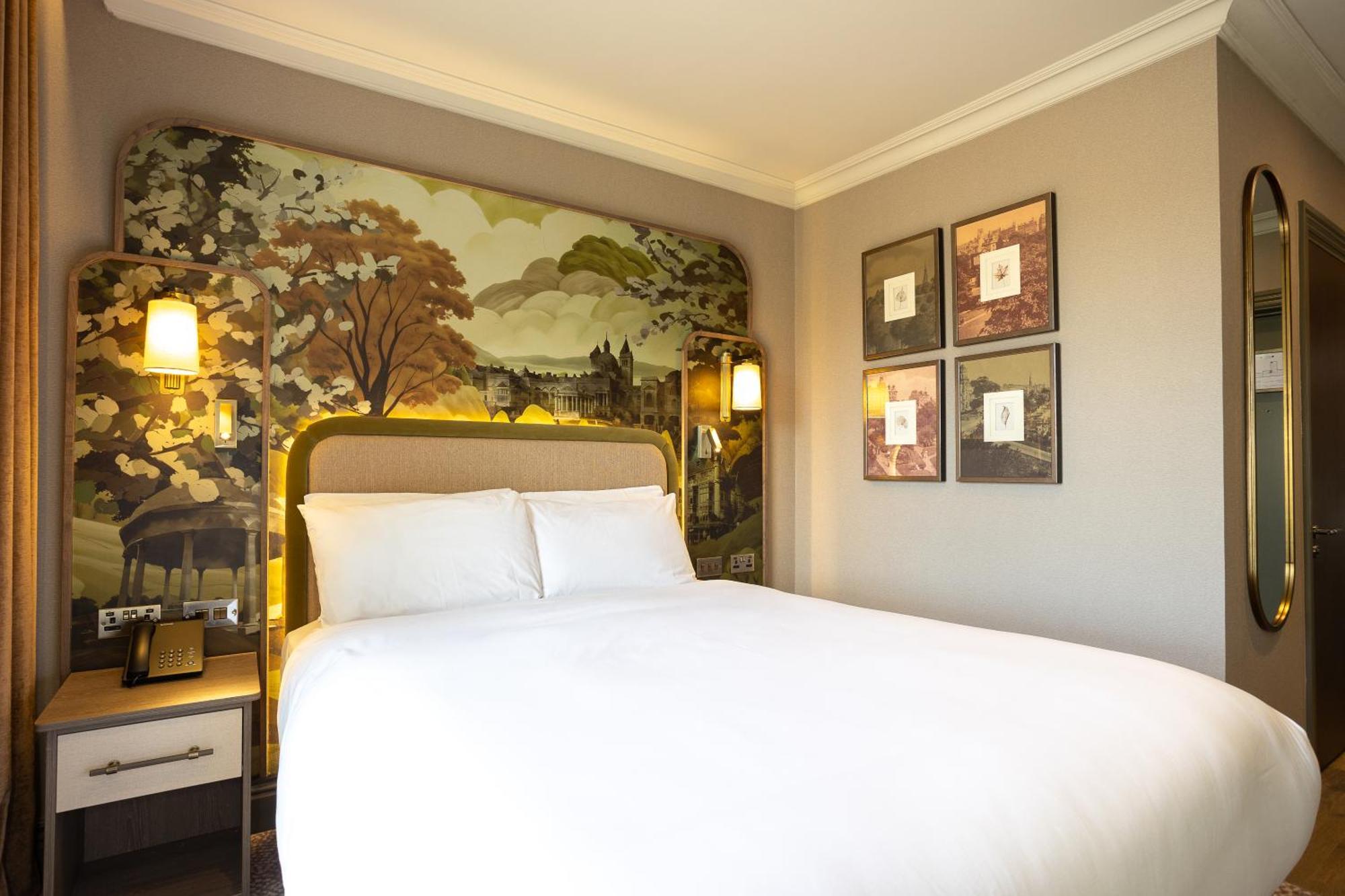 Cedar Court 4*