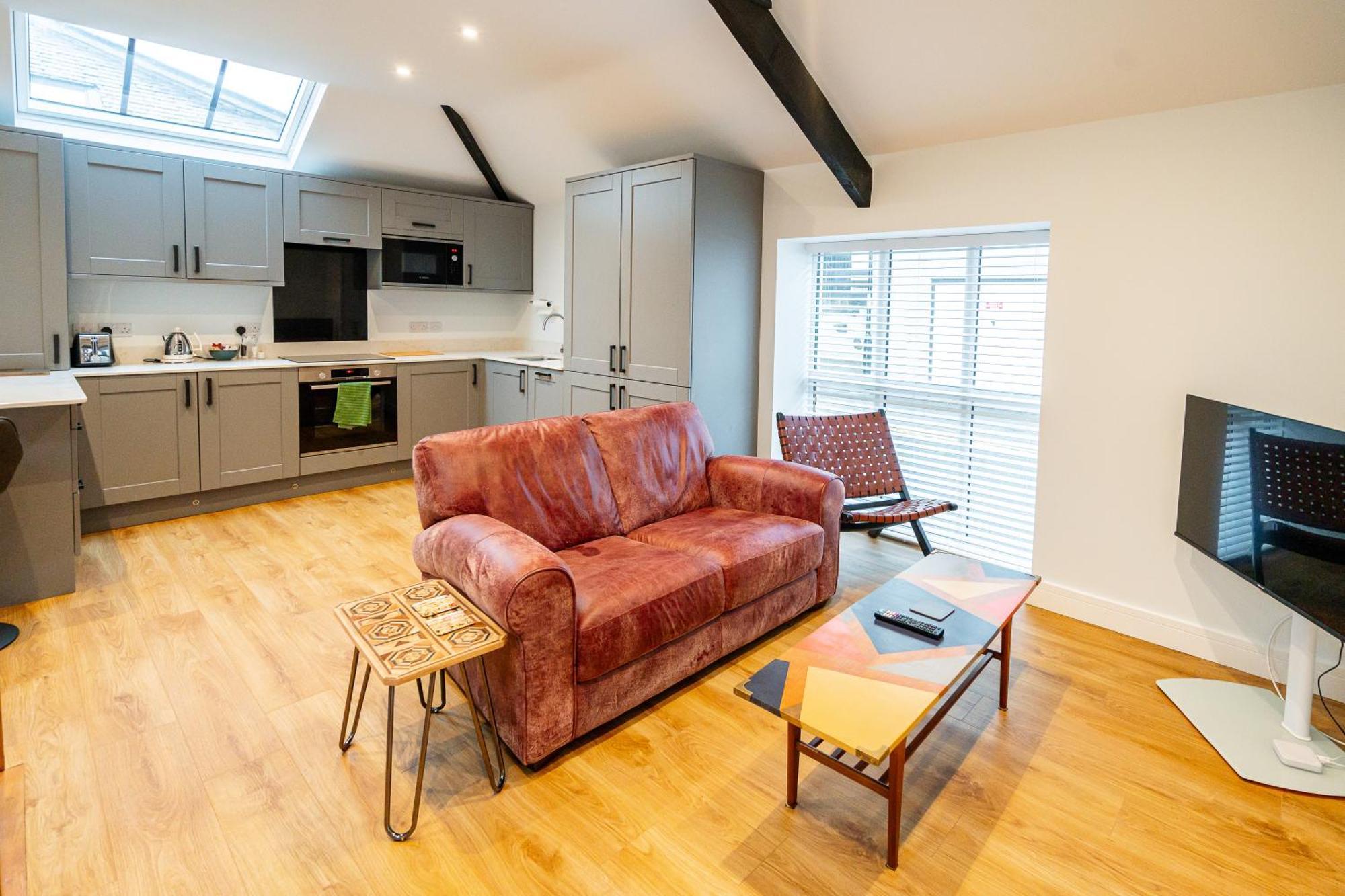 Apartment Town Center Duplex 6 *