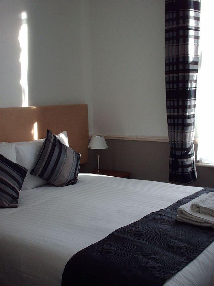 The Camberley 4* Harrogate
