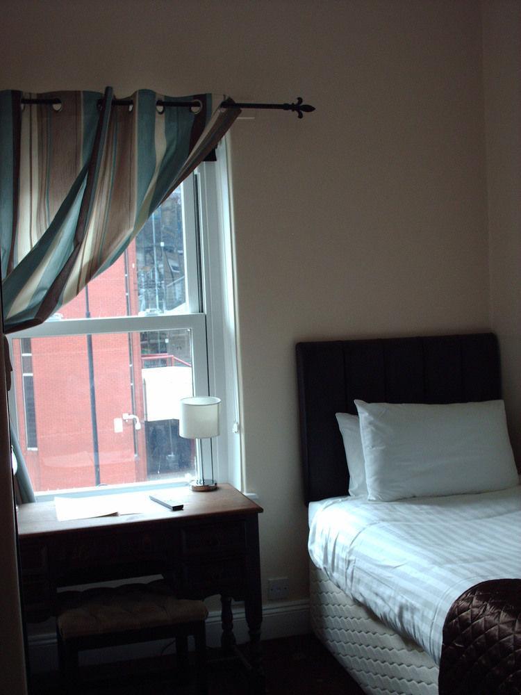 Guest house The Camberley