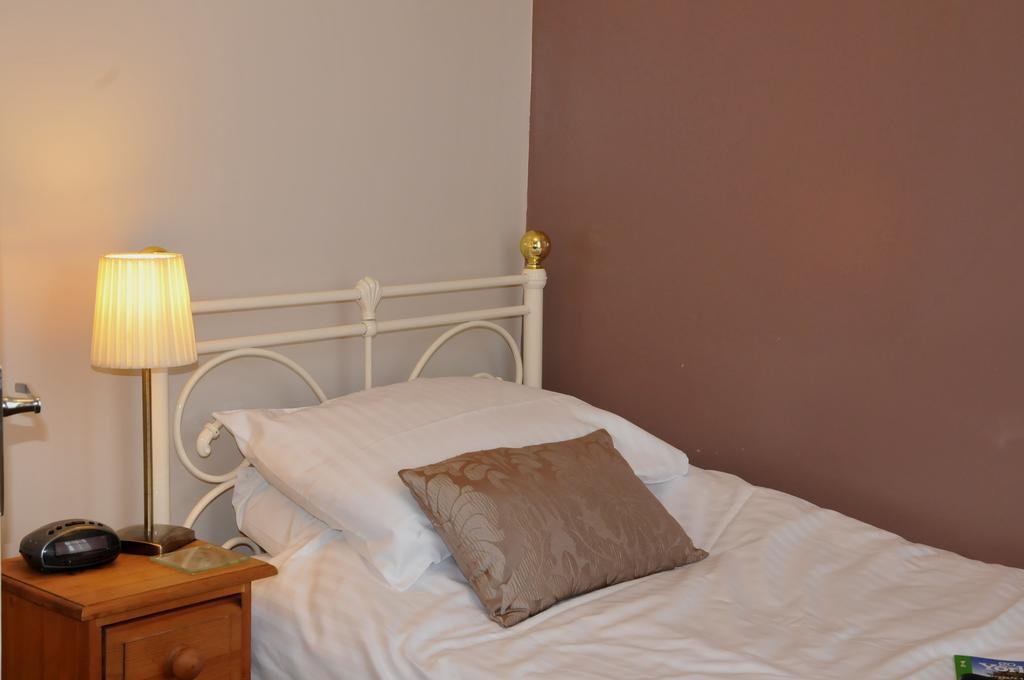 Guest house Dragon House Guest Harrogate