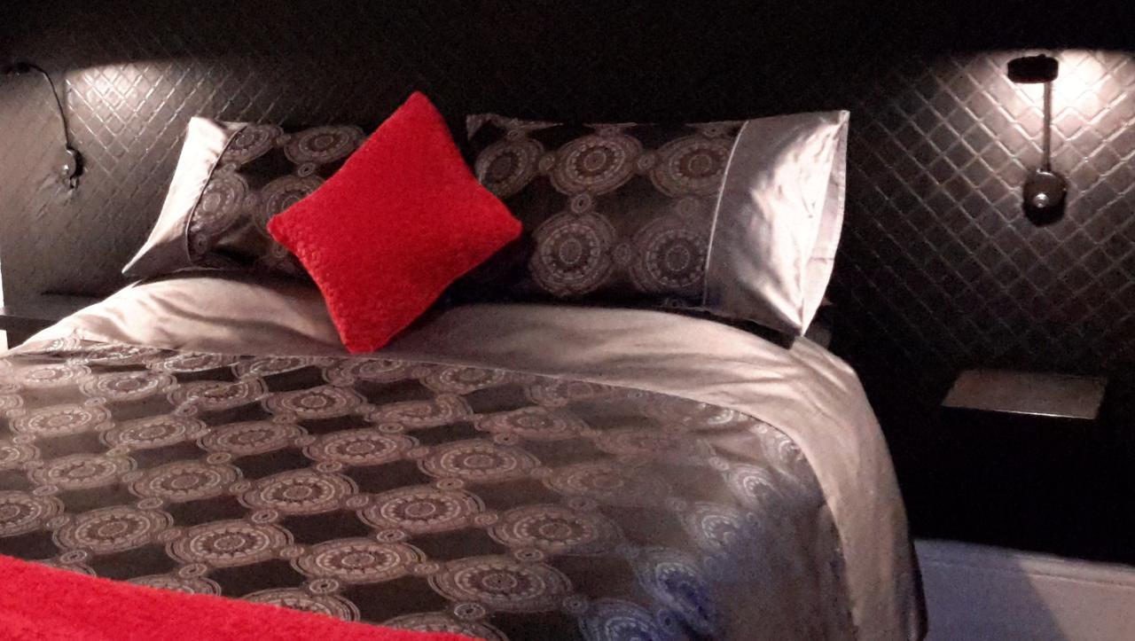 Guest house Simplyroomz Adults Only