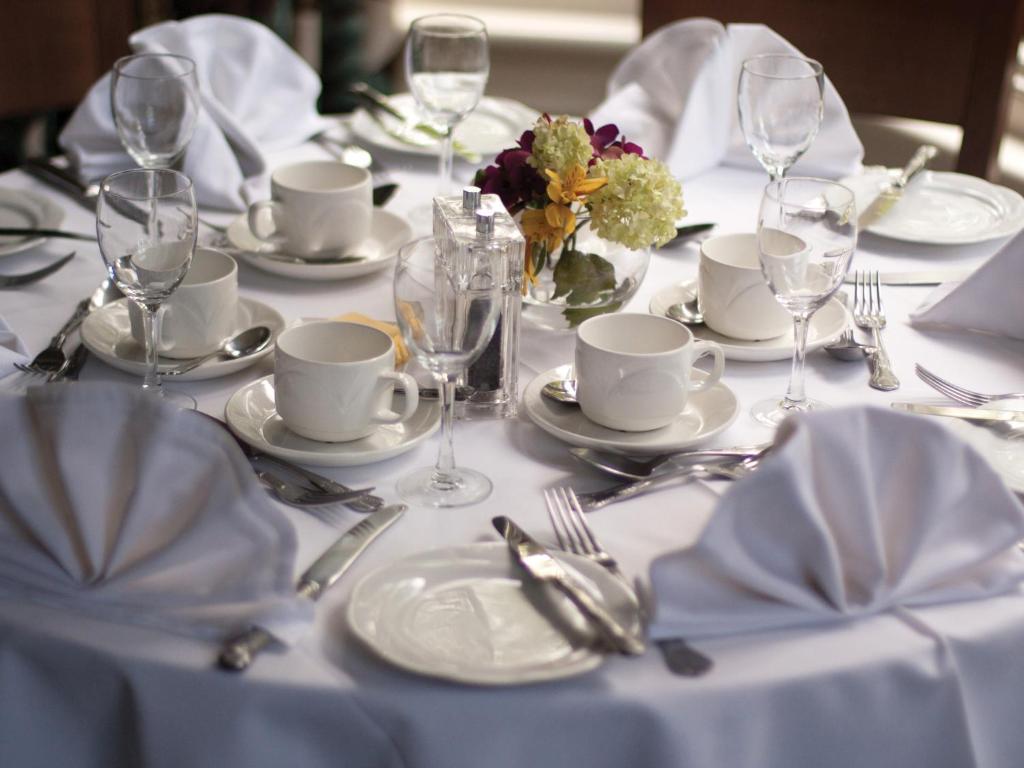 Hotel Ascot House 4*