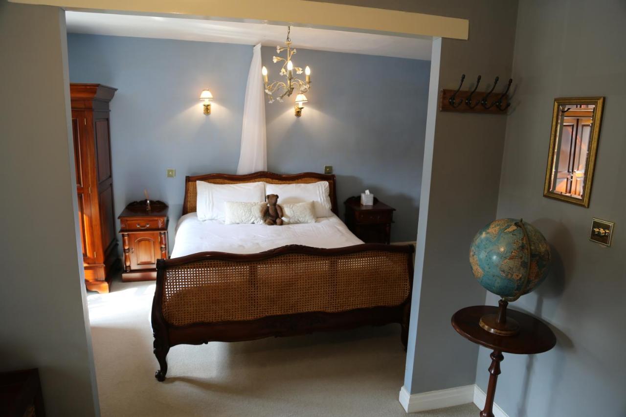 Inn The Crown Roecliffe 4*
