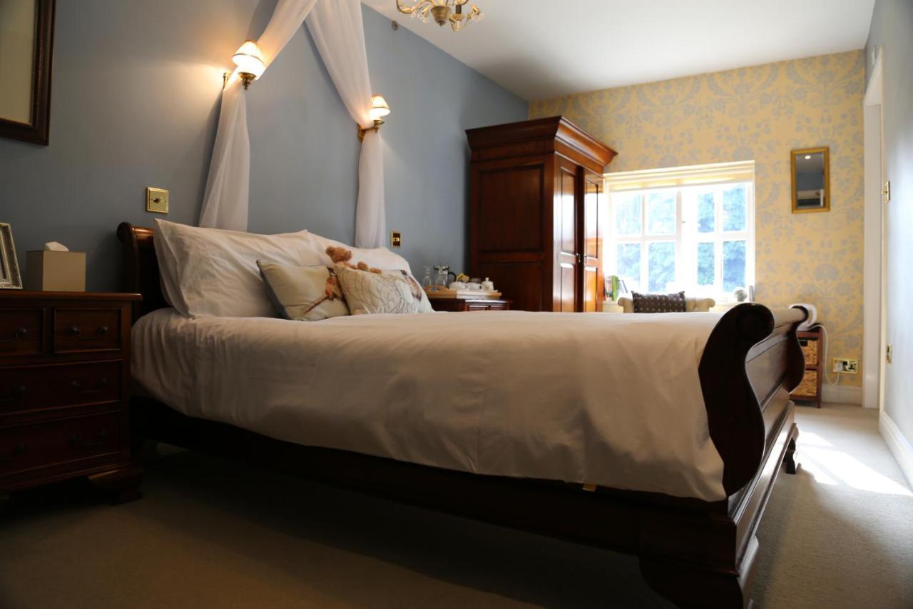 Inn The Crown Roecliffe Harrogate