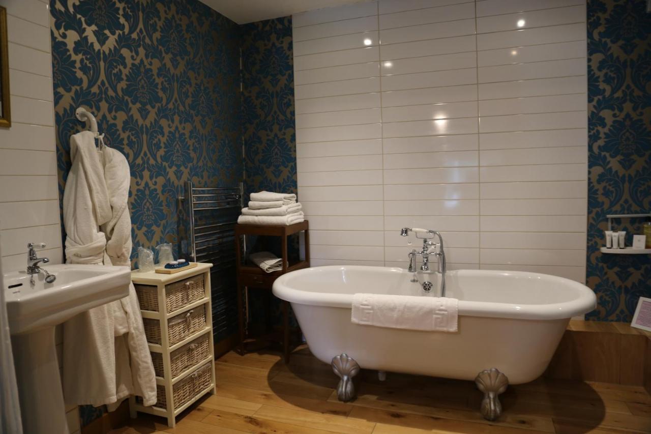The Crown Roecliffe 4* Harrogate