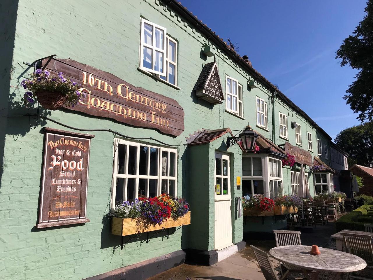 Inn The Crown Roecliffe 4*