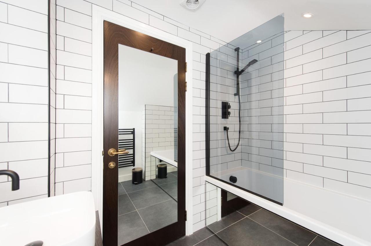 Cheltenham By Serviced * Harrogate